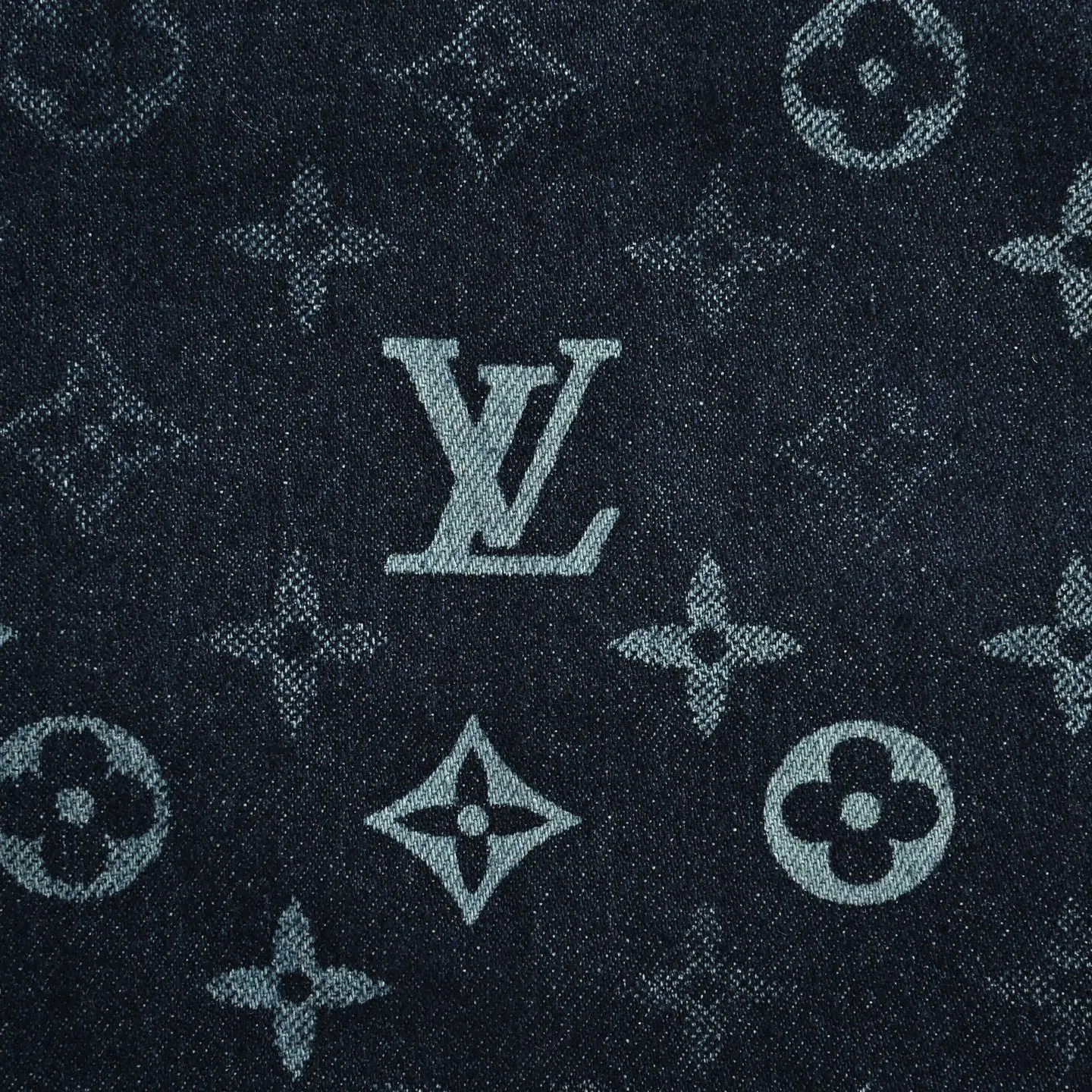 Louis Vuitton/ Monogram